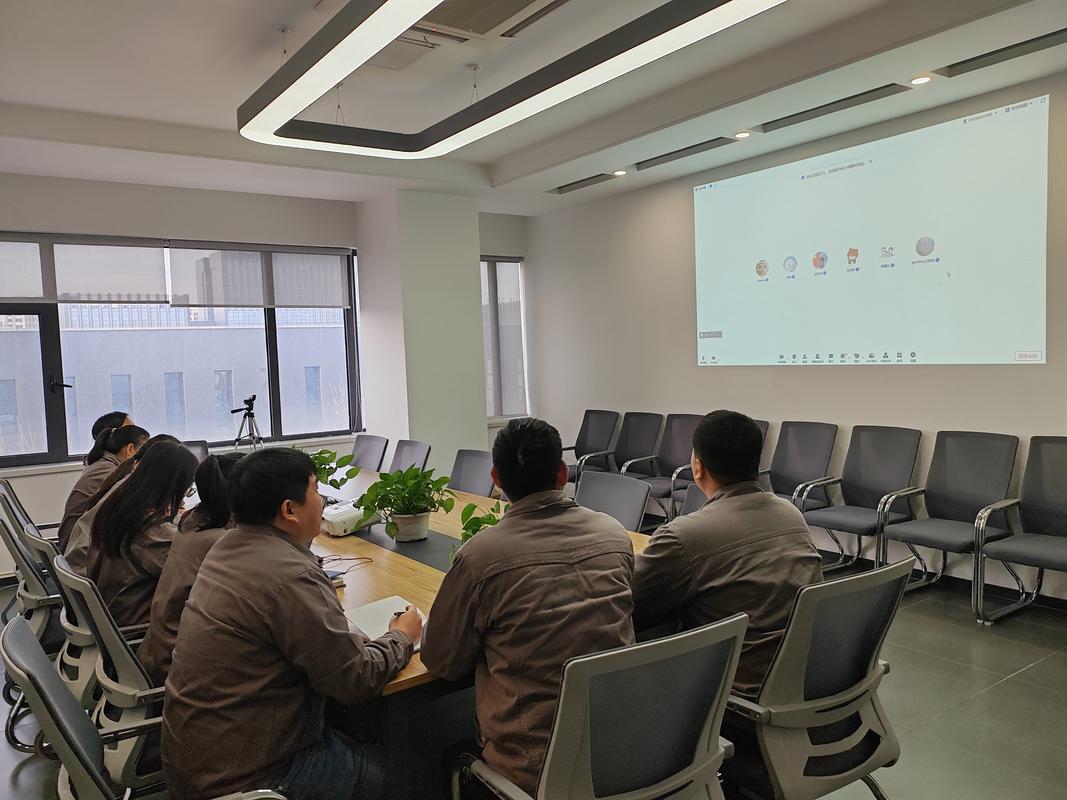 河鋼集團唐鋼公司技術中心開展工會小組長培訓